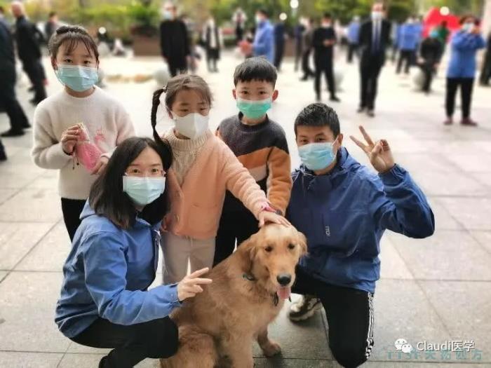 3675位逆行者回家:各地最高禮遇迎接援鄂醫護回家,感謝英雄,后會有期 3675位逆行者回家:各地最高禮遇迎接援鄂醫護回家,感謝英雄,后會有期